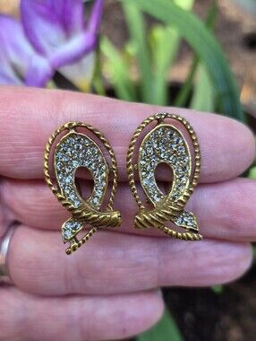 Vintage Crystal Rhinestone Omega Clip-On Earrings Bronze Antiqued Gold Tone 1"